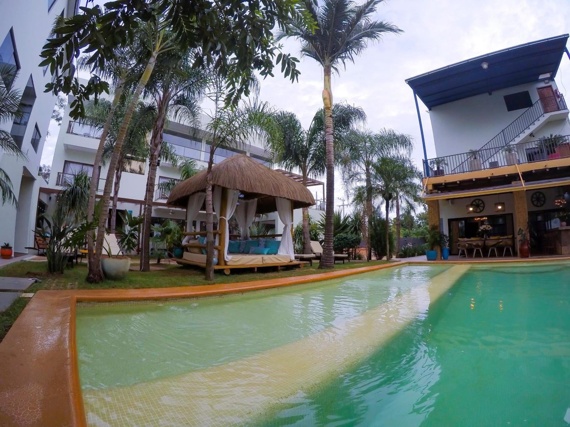 Dos Lunas Aparthotel Dr Juan Eulogio Estigarribia Exterior photo